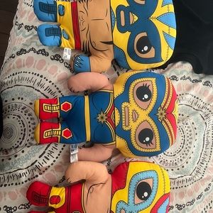 3 Marvel lucha libre 
Good condition, please see picture.